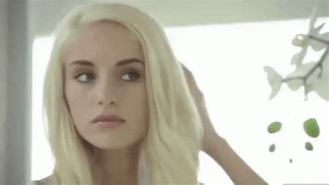 naomi woods gif